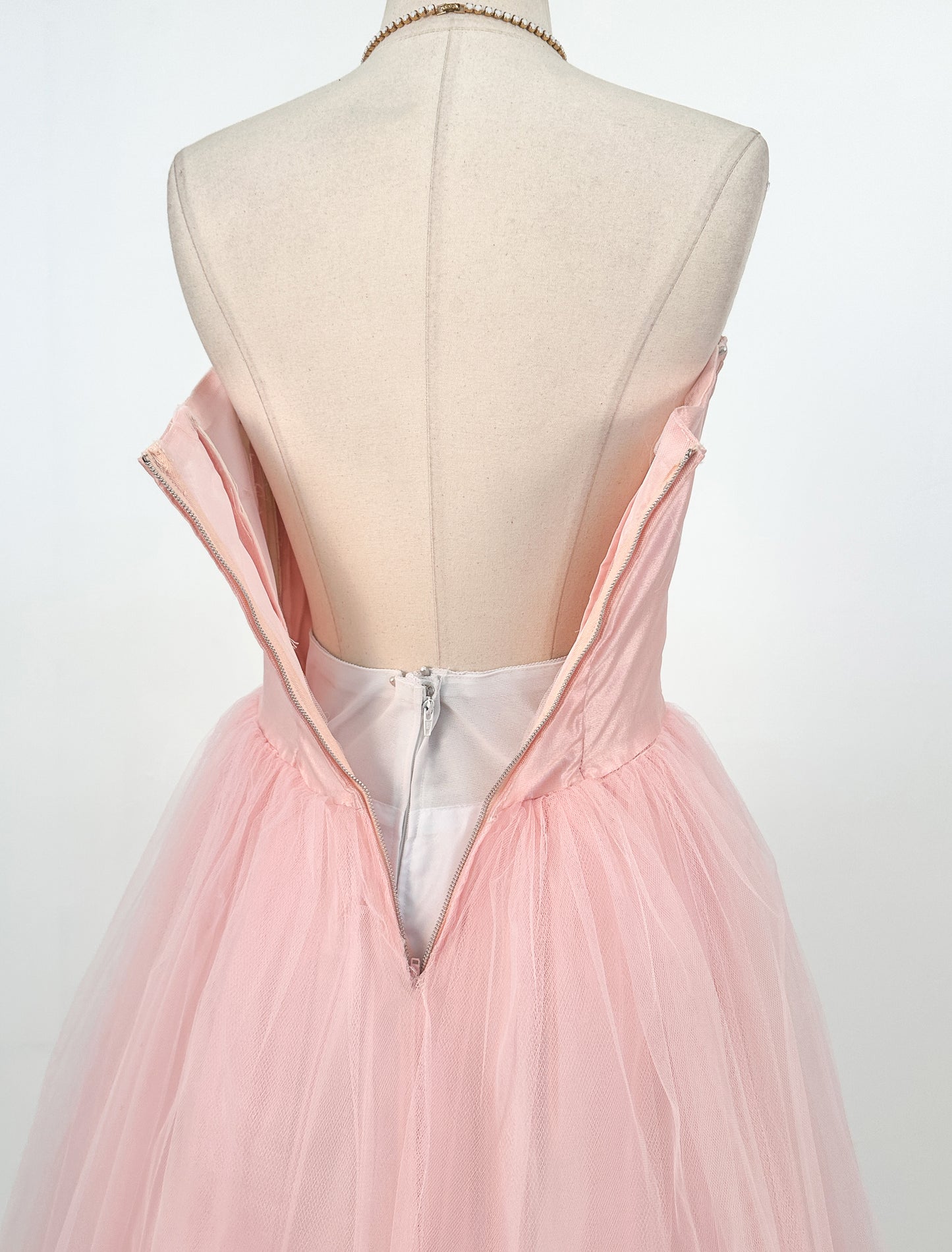 1950s Pretty in Pink Tulle and Organza Ballgown /Waist 26