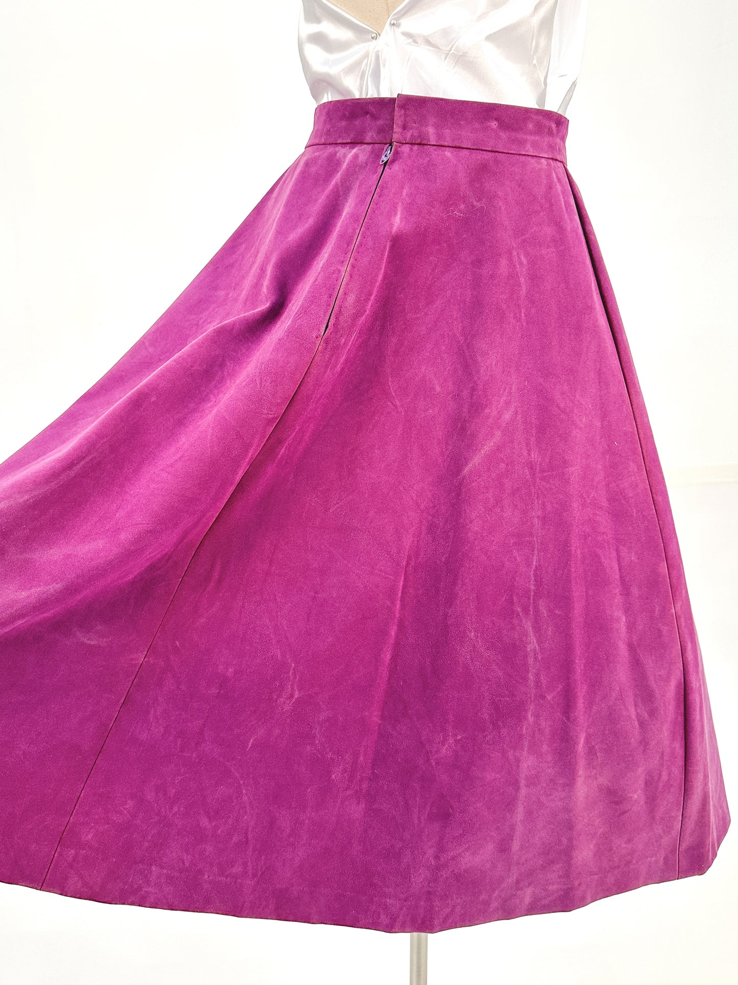 1950s Violet Suede Poodle Skirt / Waist 28
