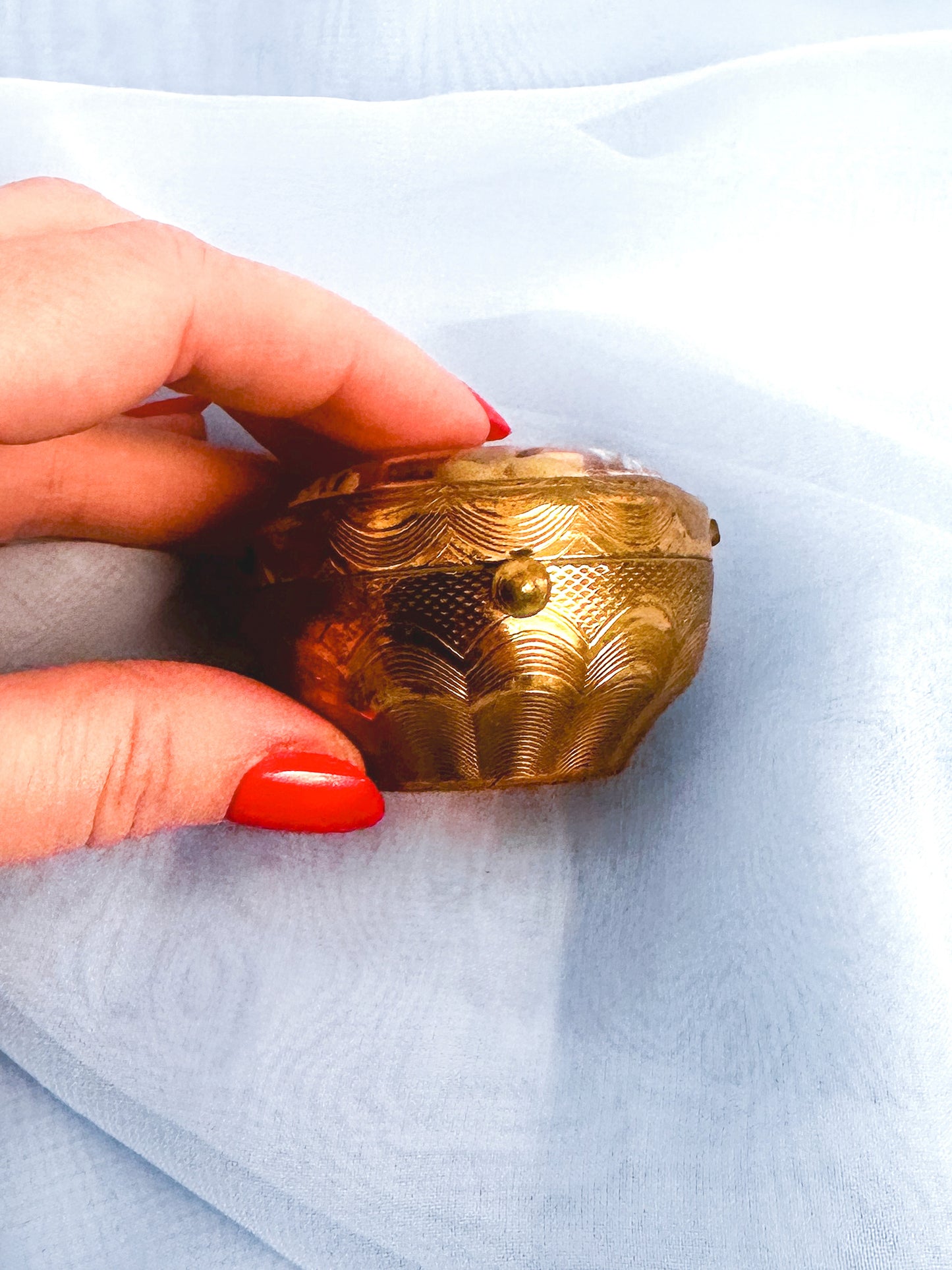 1950s Brass Bouquet Basket Powder Compact