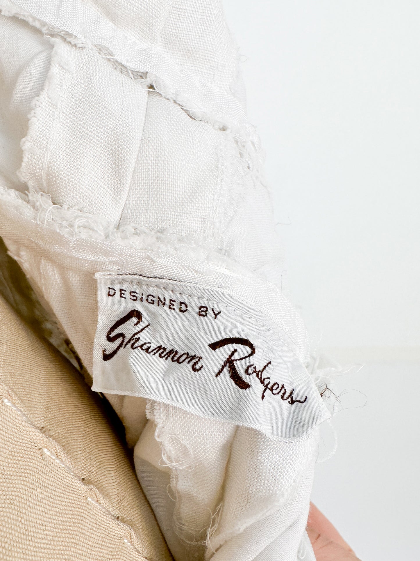 1950s Crisp White Linen Sundress with Decorative Skirt / Waist 26