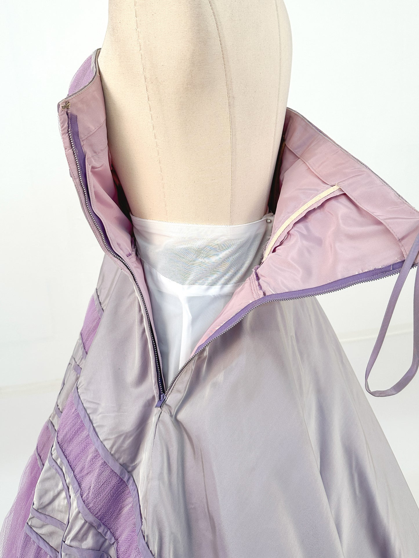 1950s Show-Stopper Lavender Tulle and Taffeta Gown / Waist 28