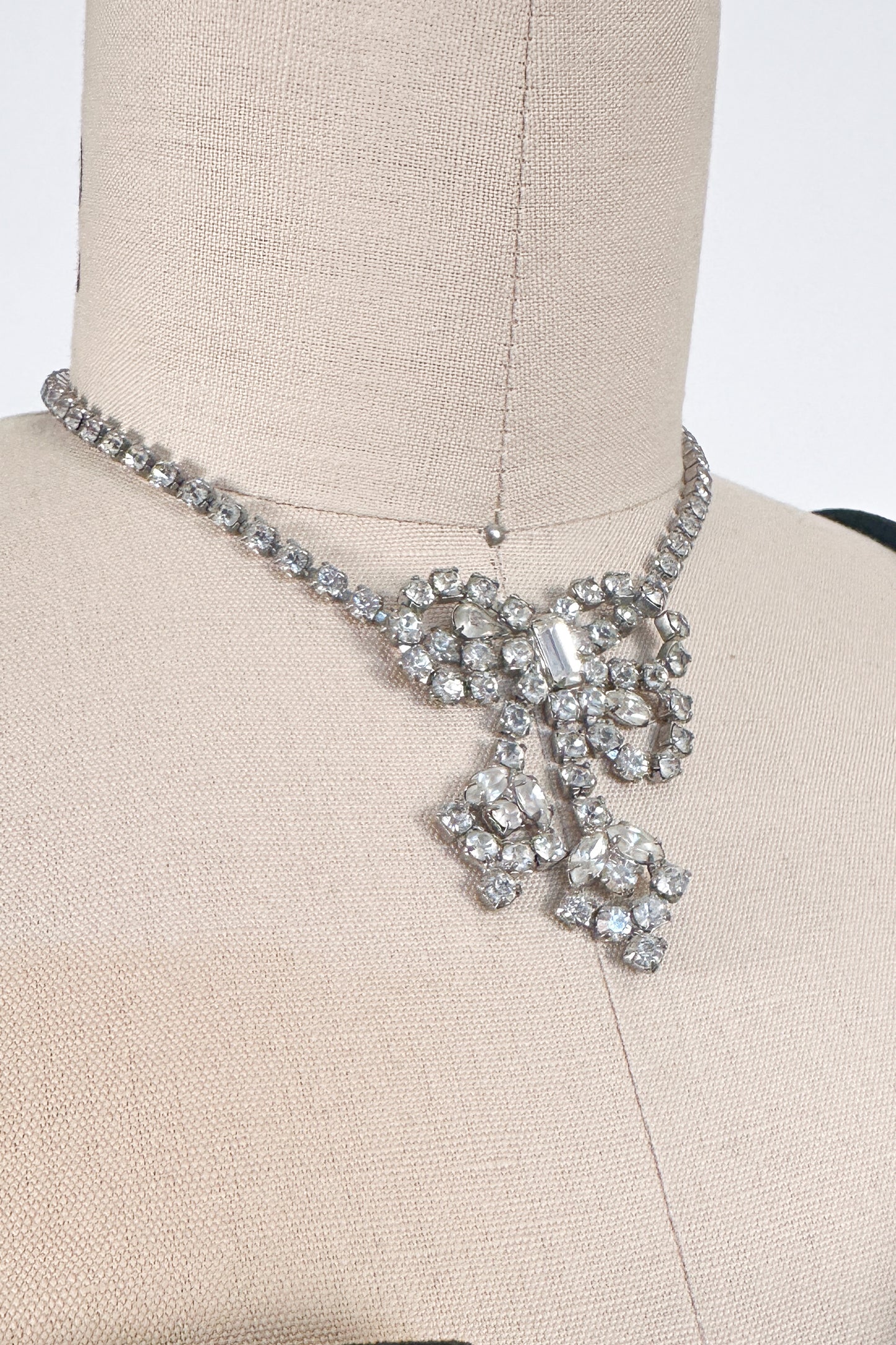 1950s Rhinestone Bow Necklace