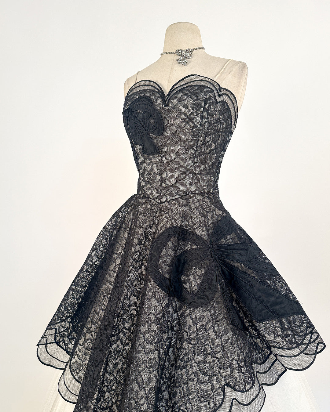 1950s Stunning and Rare Lace and Tulle Ball Gown by Emma Domb / Waist 28