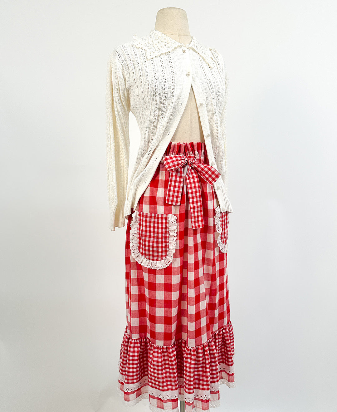 1990s White Cottage-Core Knitted Cardigan / Medium - Large