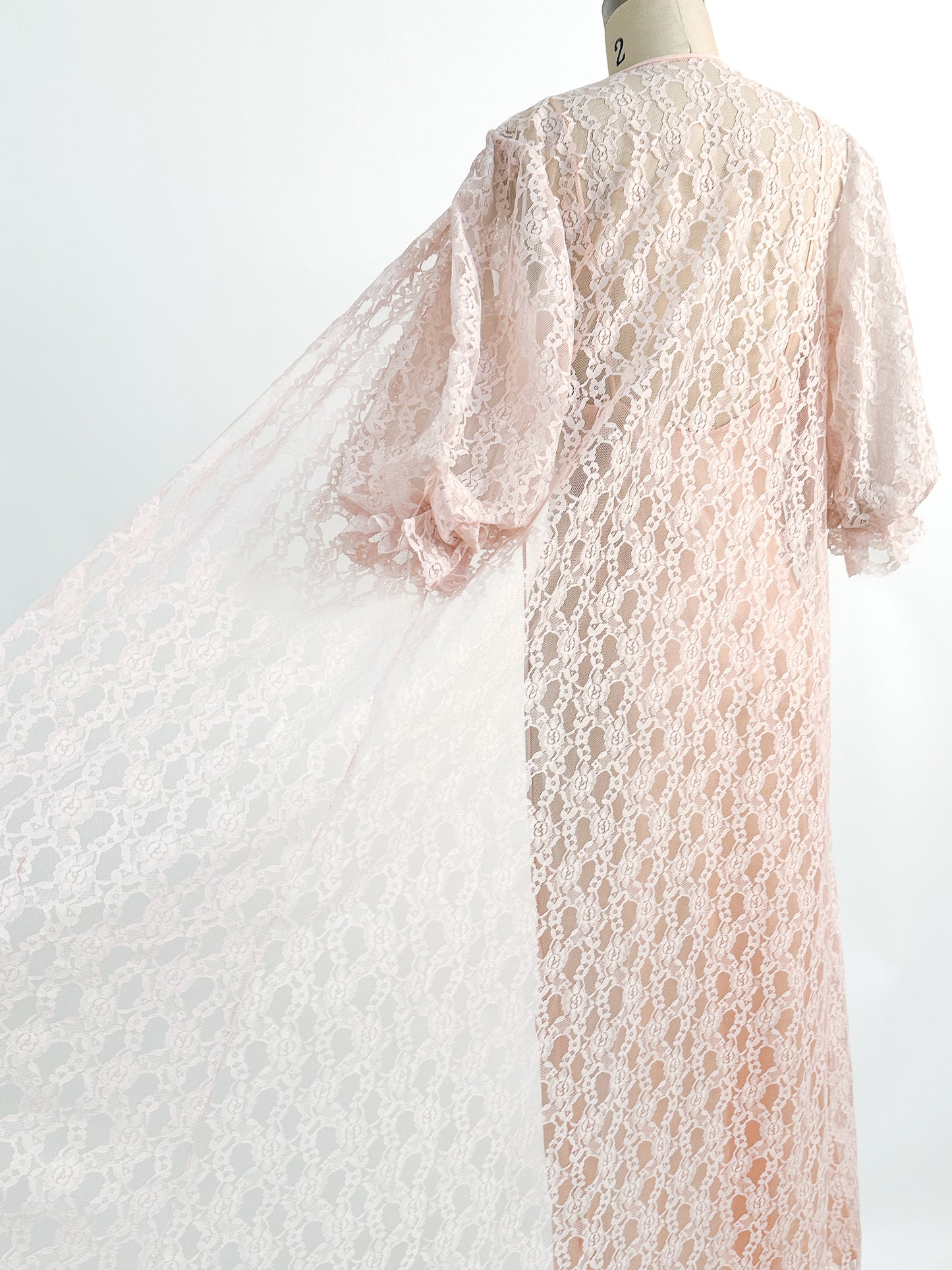 1960s Pink Lace Robe / OSFM