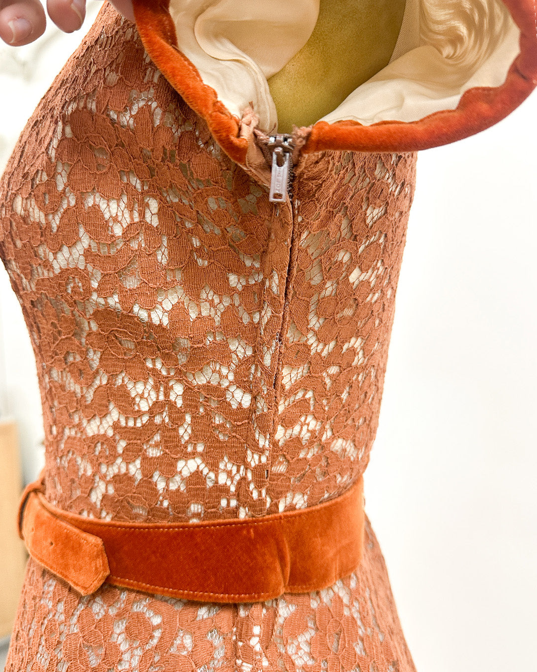 1950s 'The Central Park Glow' Lace Dress