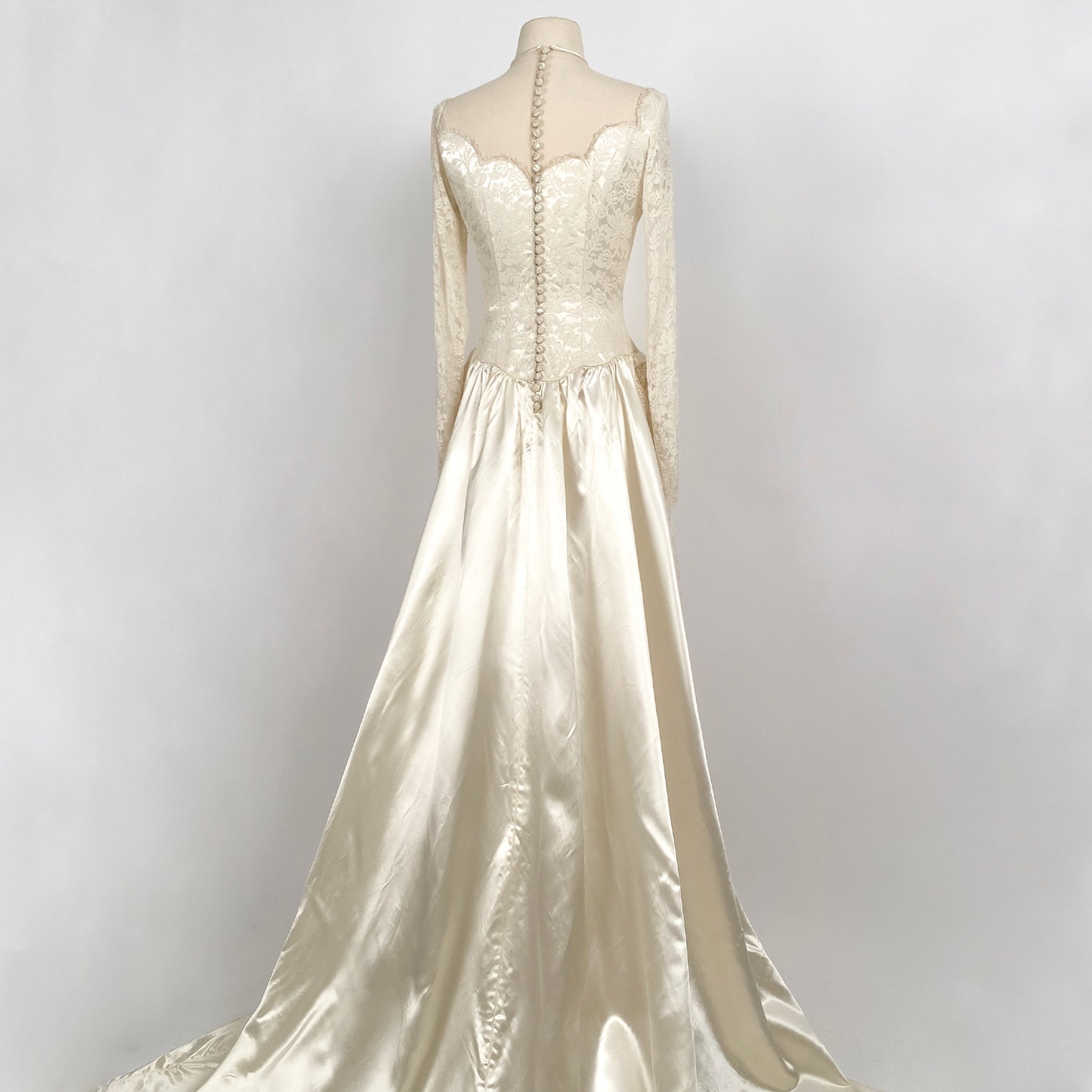 1940 Candlelight Satin Wedding Gown with Lace Bodice & Side Panels / Waist 28