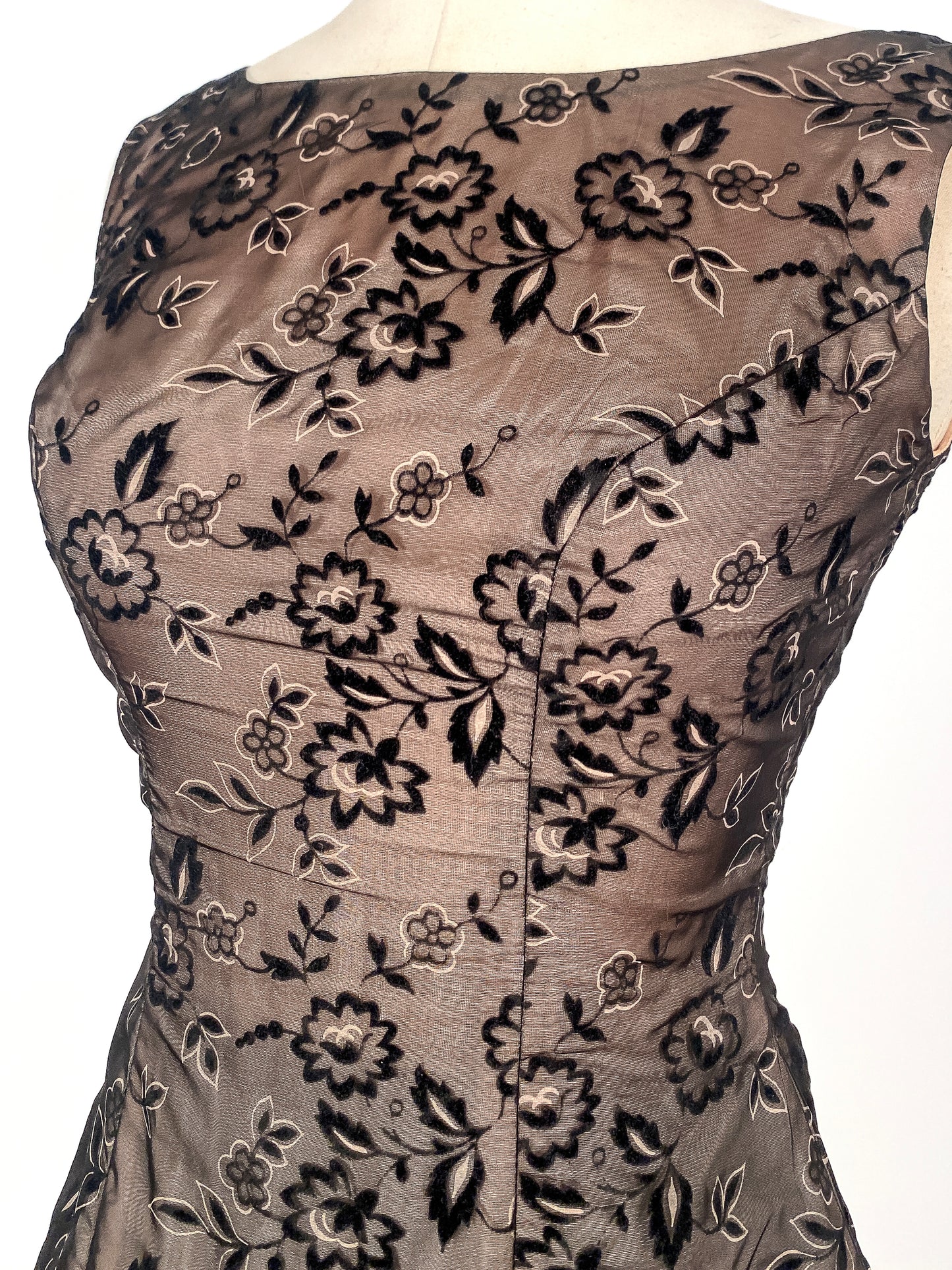 1950s Flocked Floral Party Dress with Drop-Waistline / Waist 24