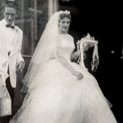 1950s Tulle Wedding Dress with Leaf and Floral Pattern / Waist 24