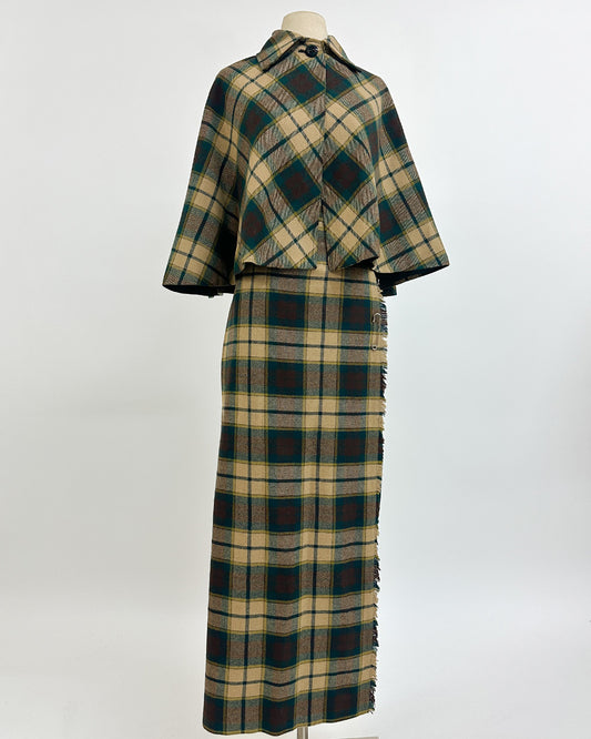 1960-70s 'The Central Park Highland' Skit and Cape Set