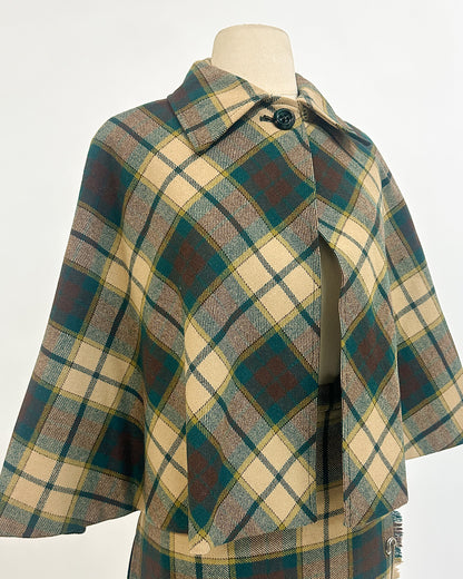 1960-70s 'The Central Park Highland' Skit and Cape Set