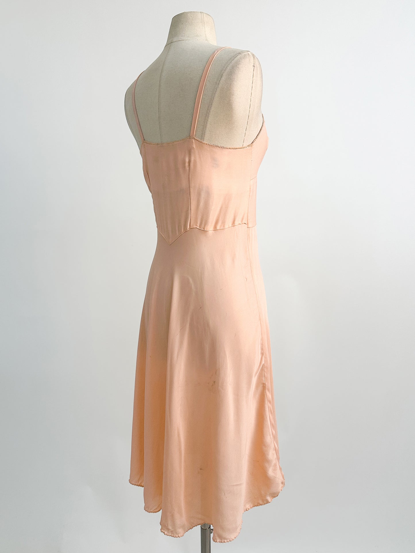 1930-40s Slip with Floral Appliqué / Small