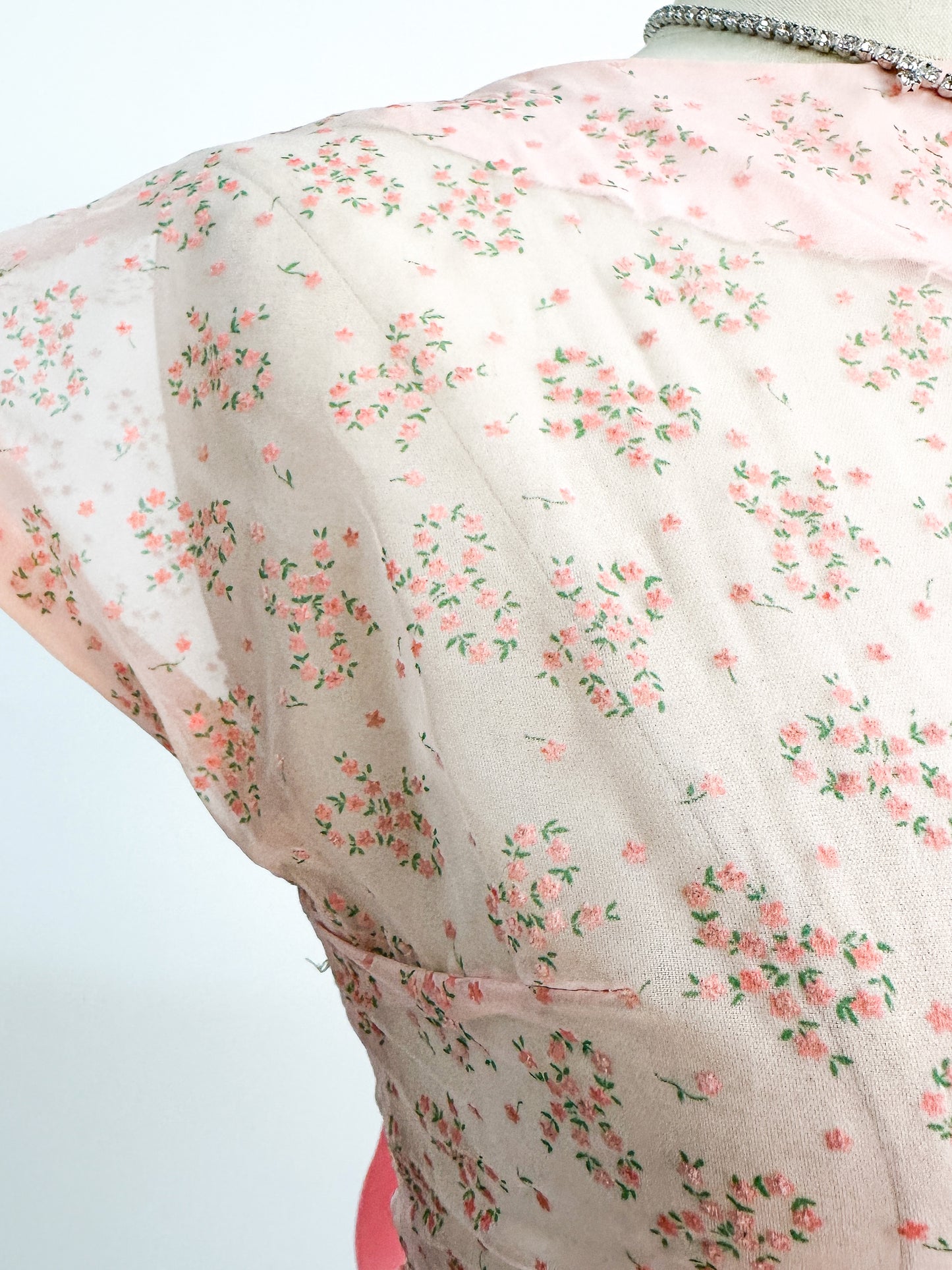 1950s Pretty in Peach Party Dress / Small