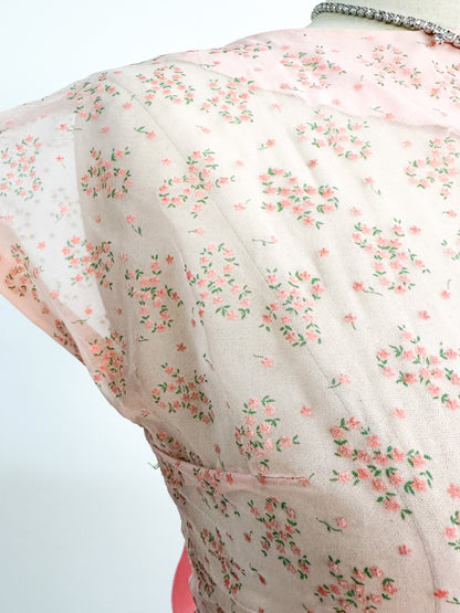 1950s Pretty in Peach Party Dress / Small