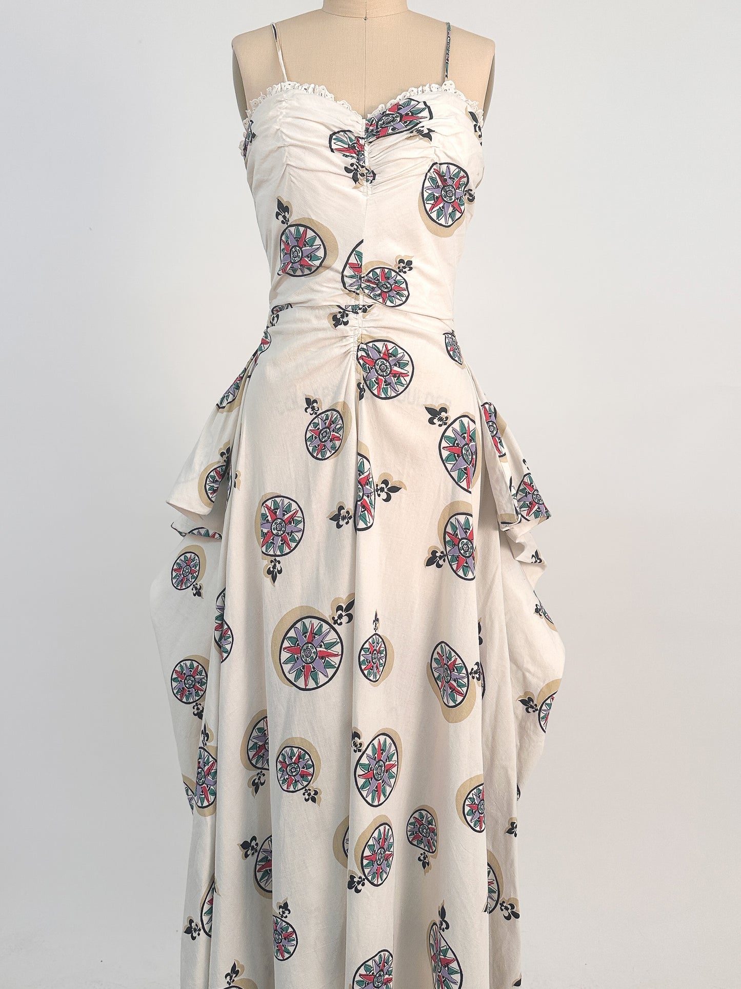 1940s White Cotton Novelty Print Dress / Waist 26