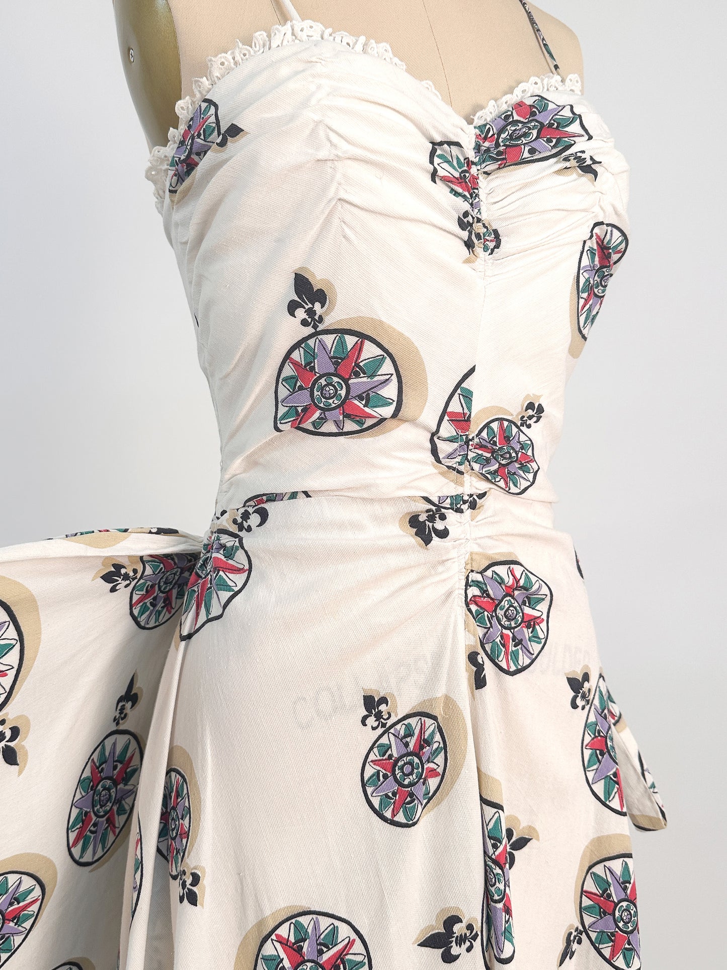 1940s White Cotton Novelty Print Dress / Waist 26