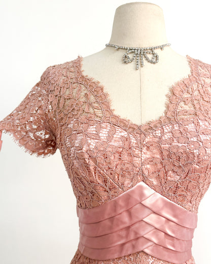 1950s Romantic Mauve Lace Evening Dress with Pink Satin Accents / Medium