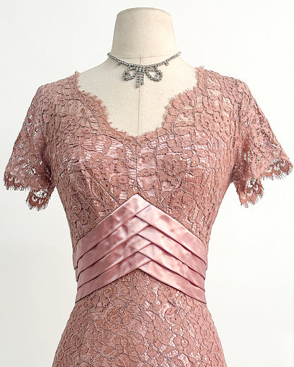1950s Romantic Mauve Lace Evening Dress with Pink Satin Accents / Medium
