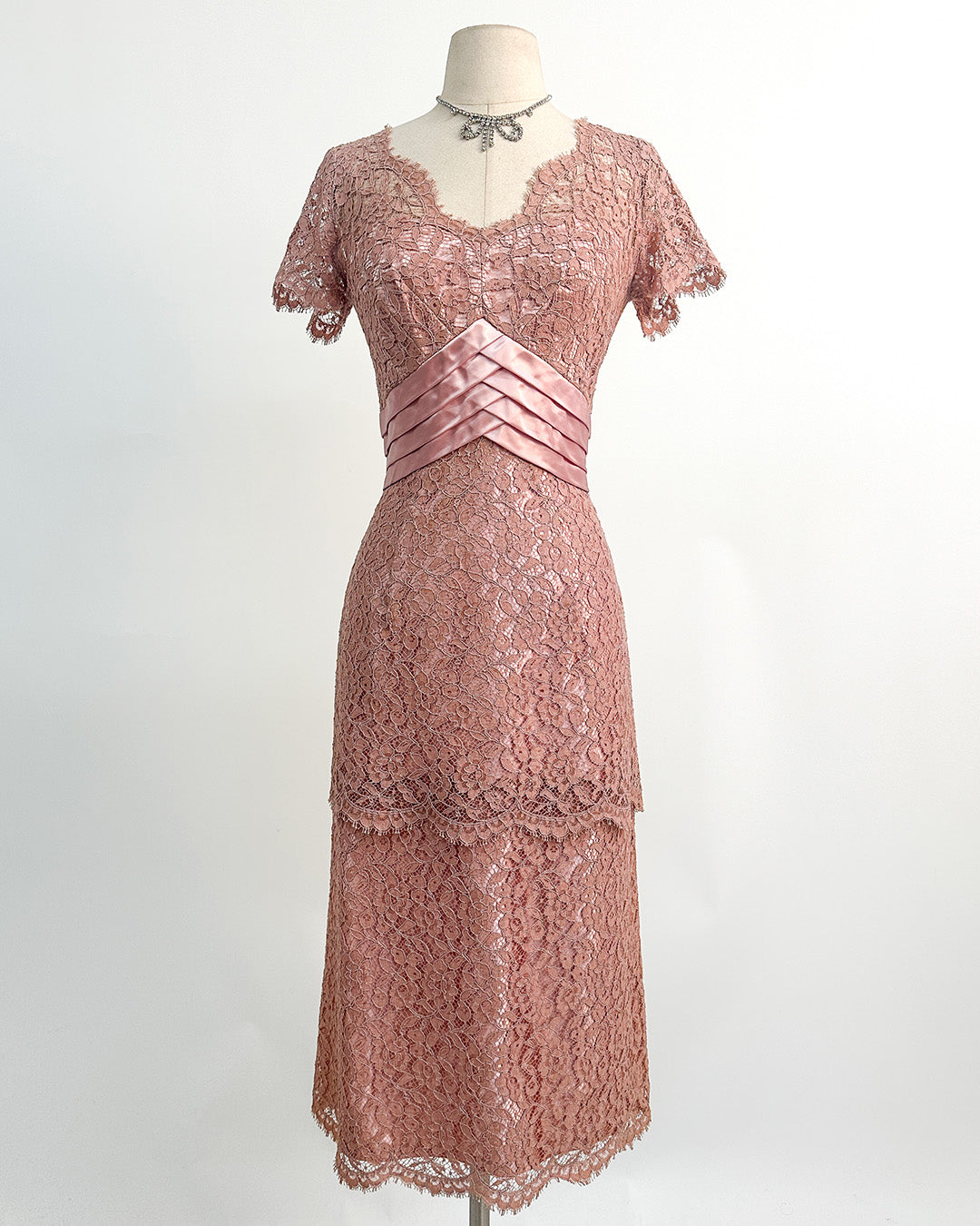 1950s Romantic Mauve Lace Evening Dress with Pink Satin Accents / Medium
