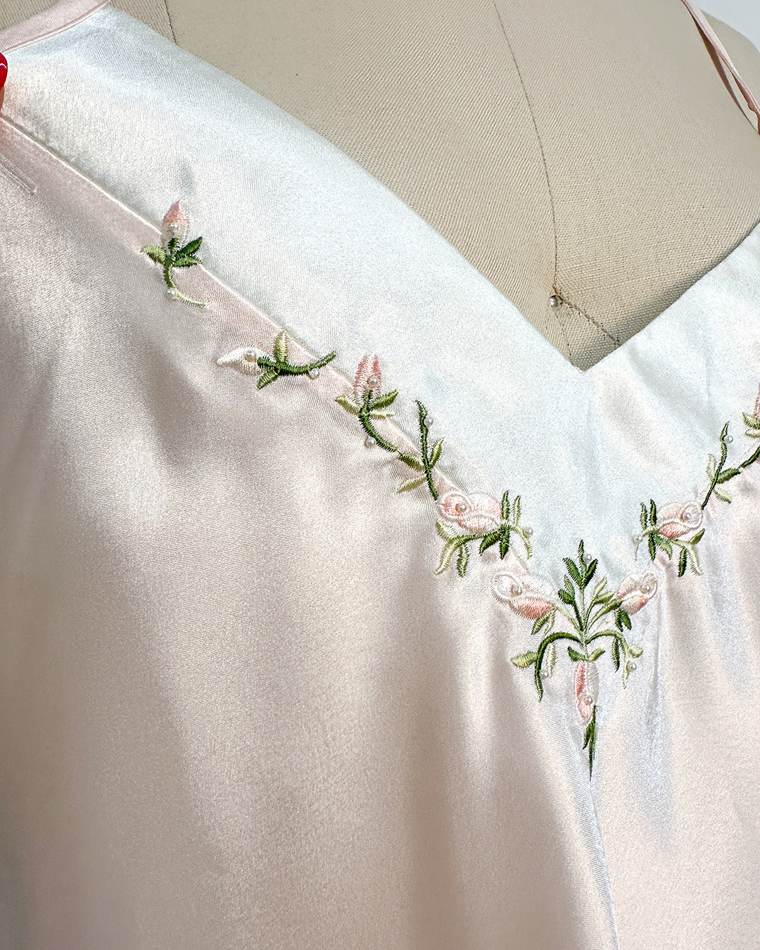 1980s Silky Slip with Pearls and Roses Accents / Medium