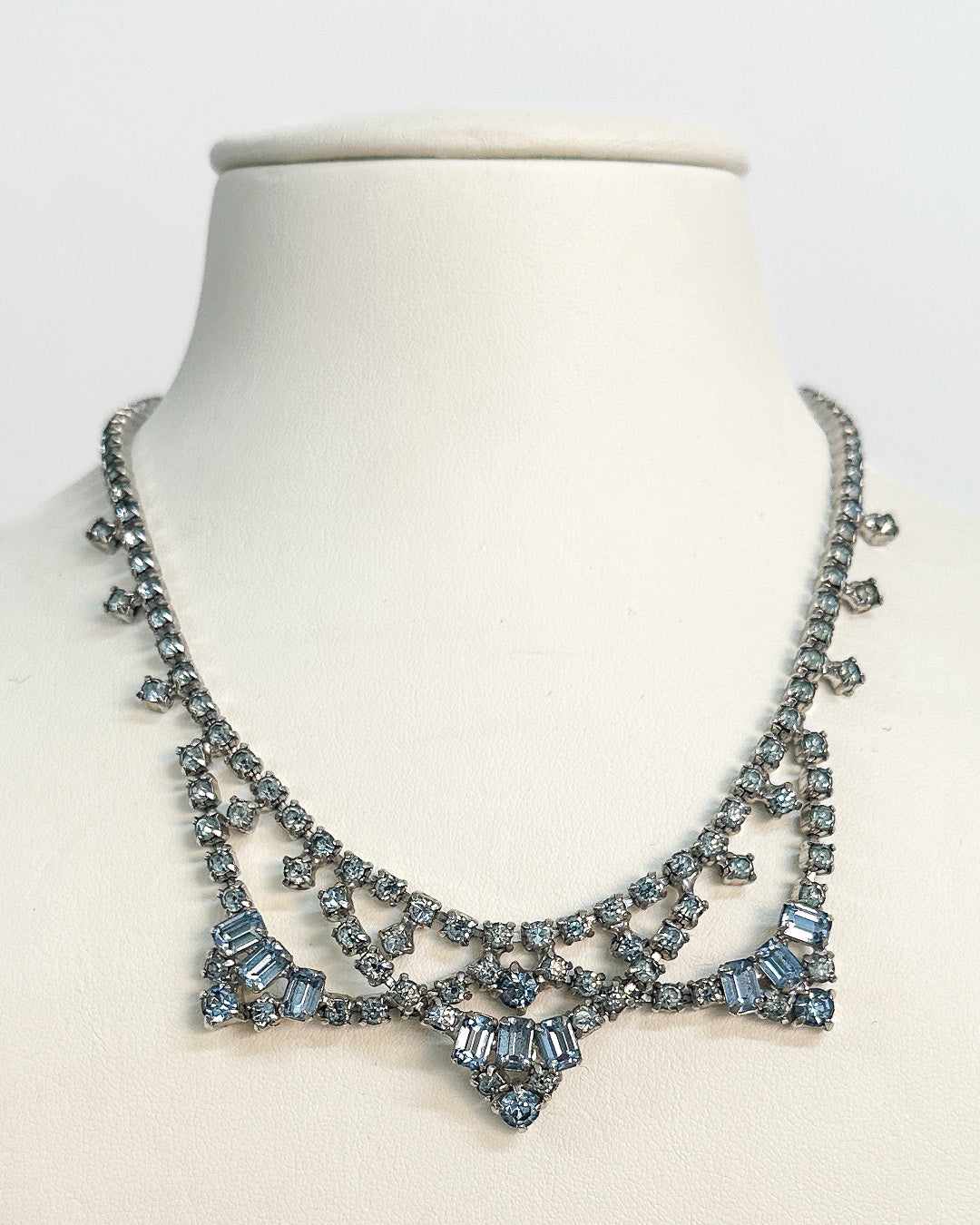 1940-50s Pale Blue Rhinestones Statement Choker