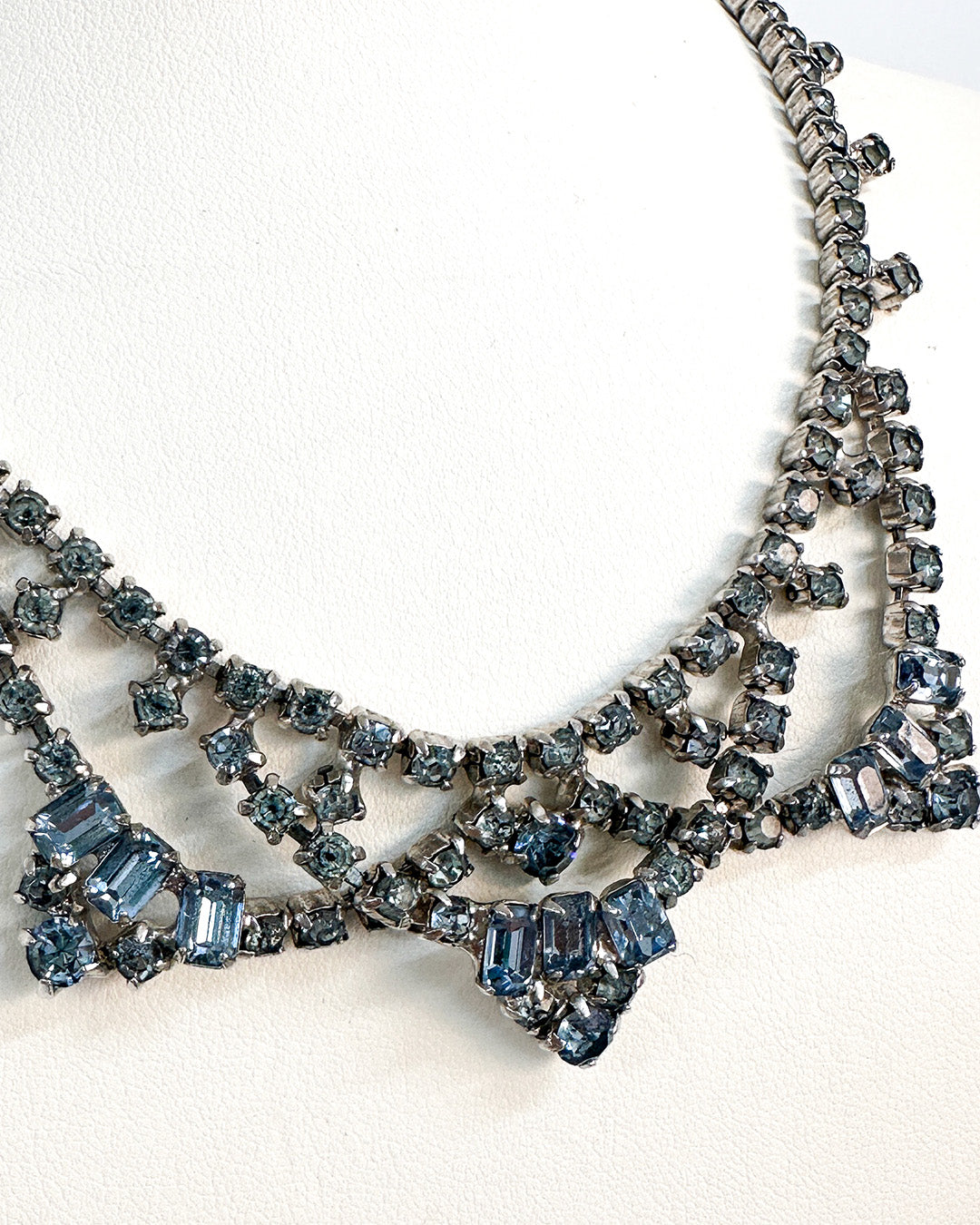 1940-50s Pale Blue Rhinestones Statement Choker