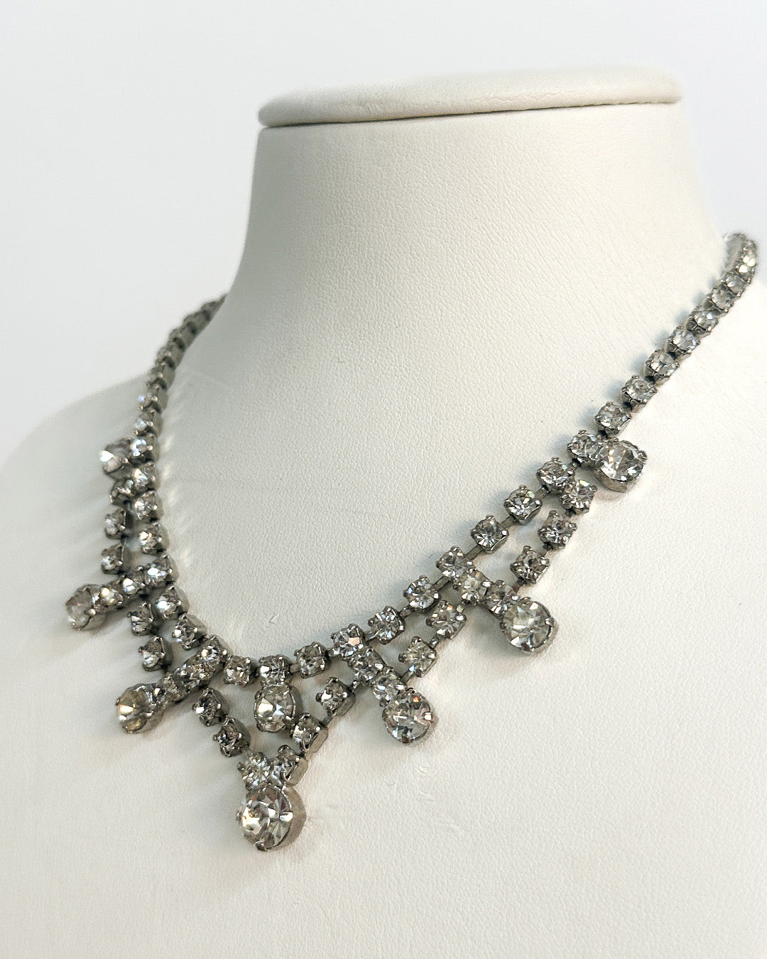 1940-50s Elegant Rhinestone Statement Choker
