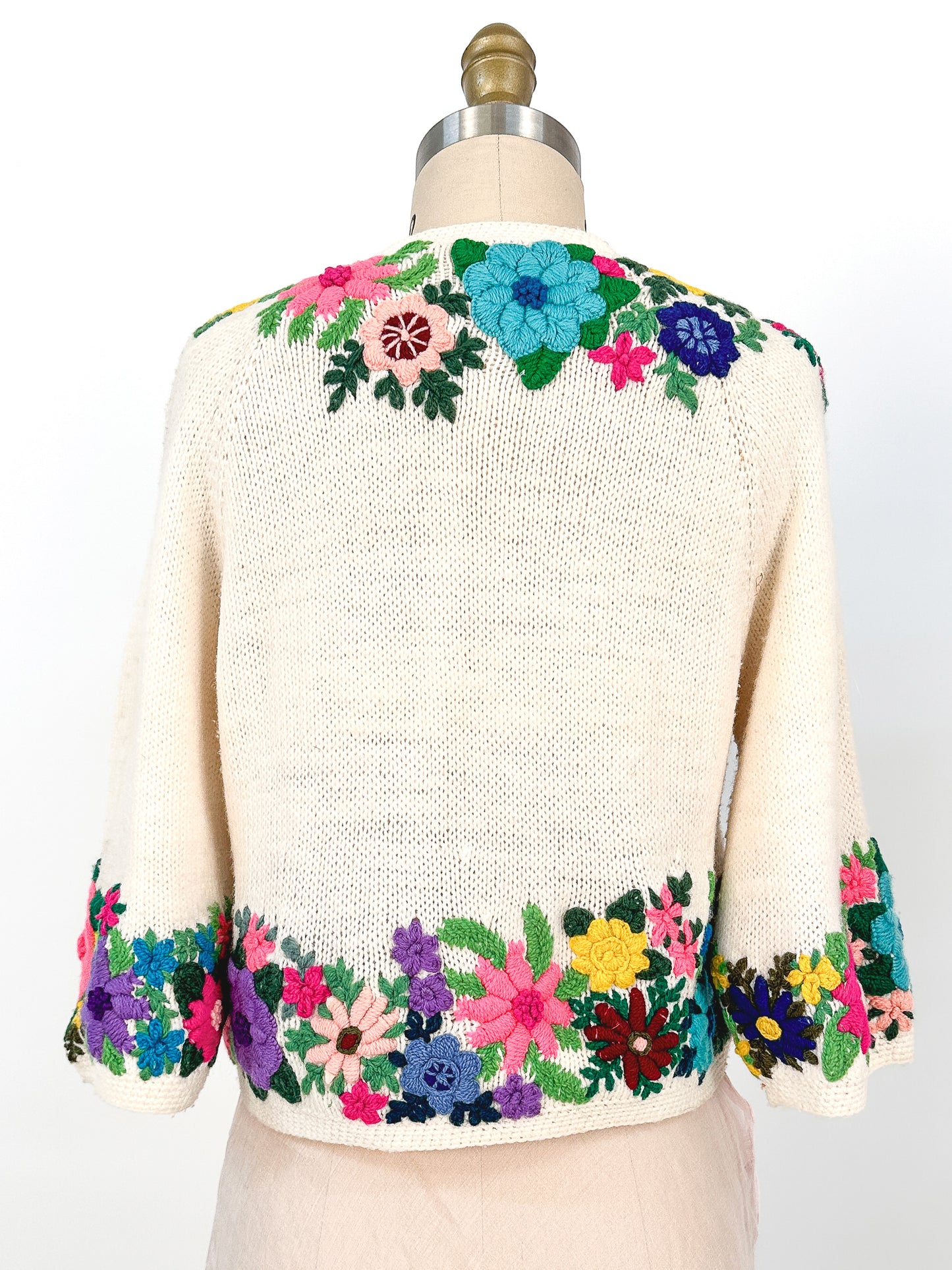 1960s Bright Floral Knitted Cardigan / Bust 38