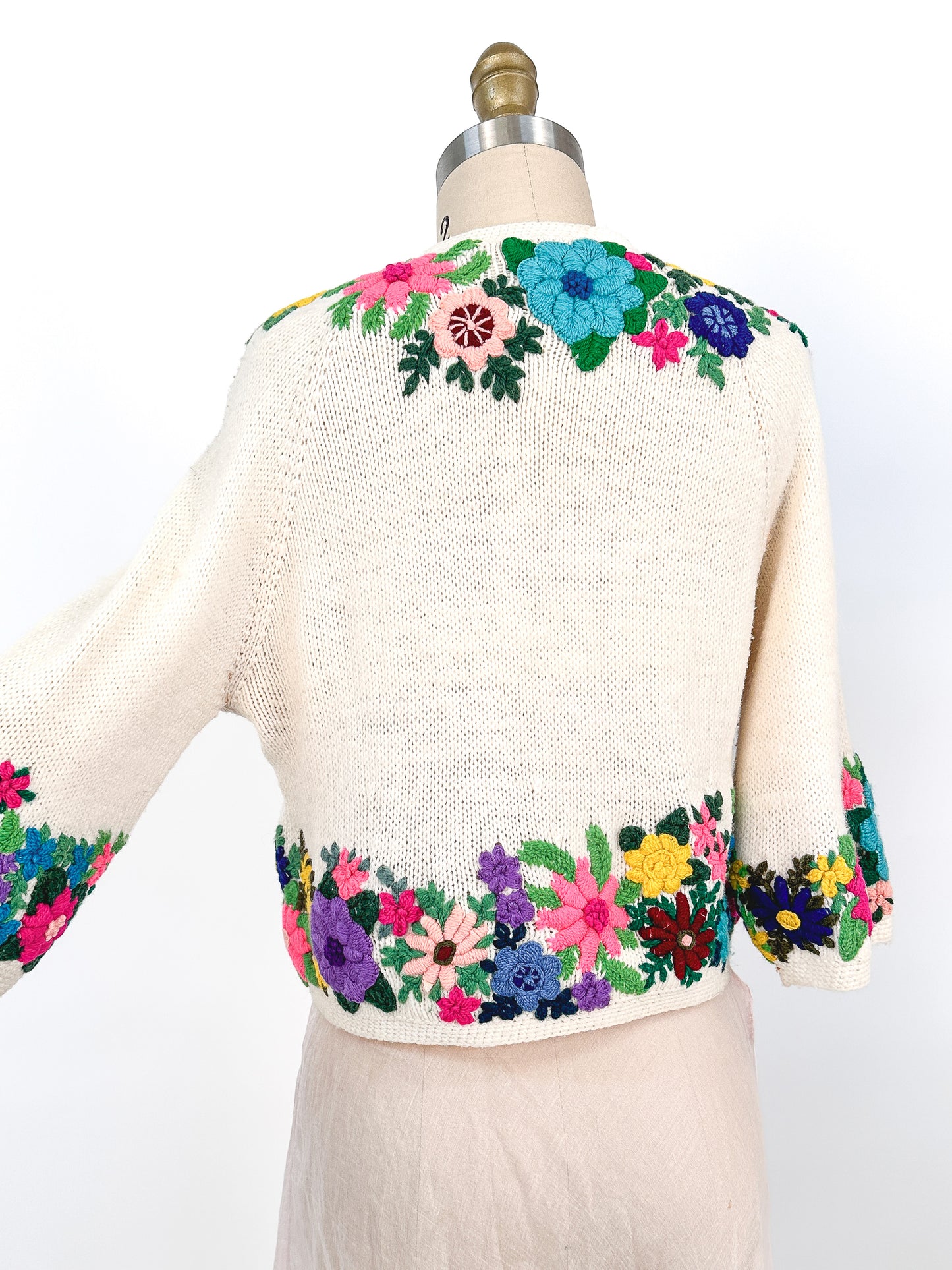 1960s Bright Floral Knitted Cardigan / Bust 38