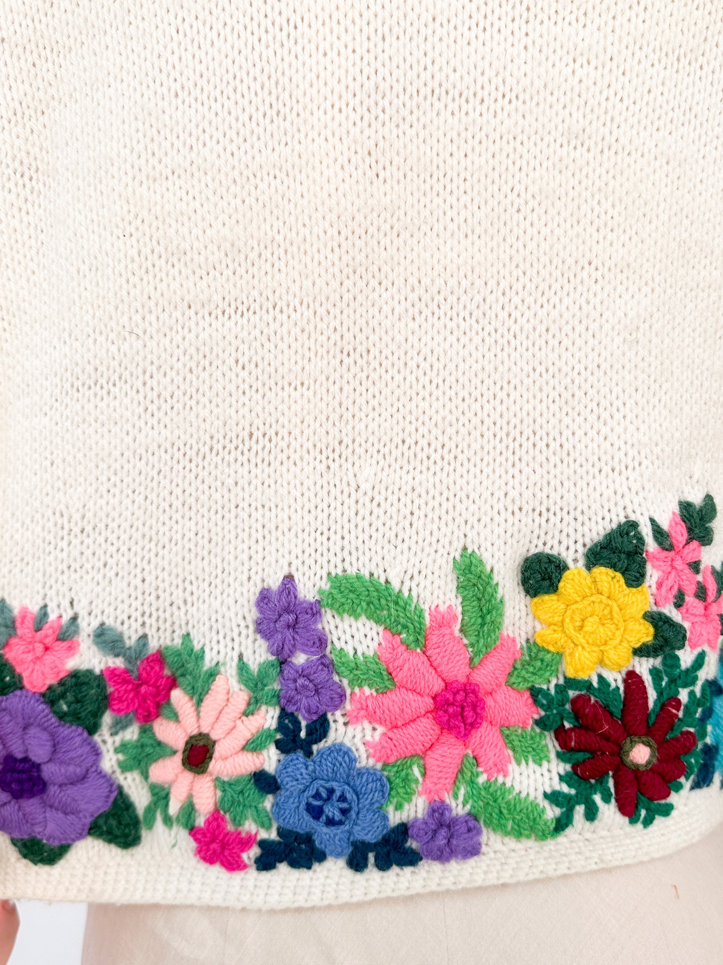 1960s Bright Floral Knitted Cardigan / Bust 38