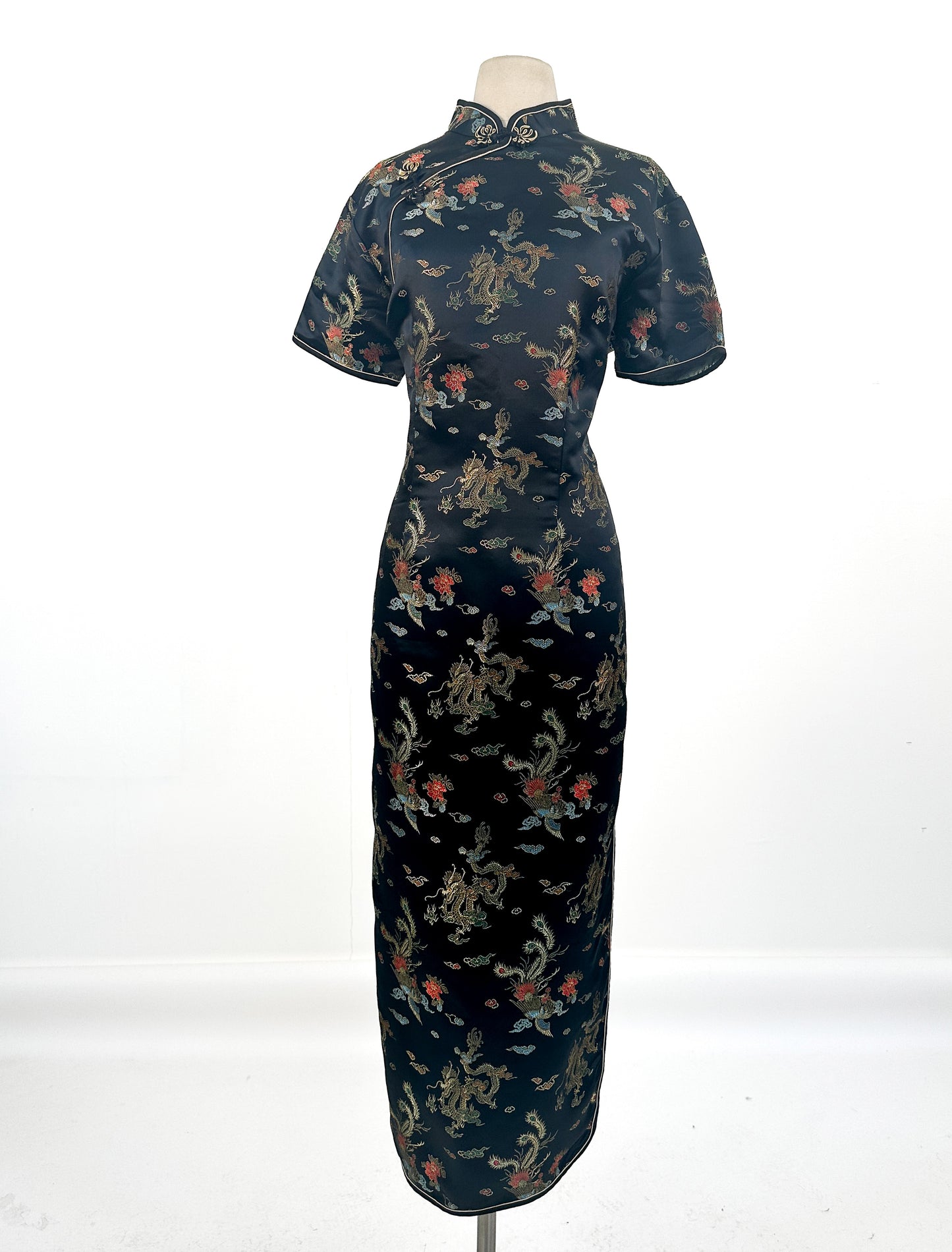 1980s Traditional Chinese Silk Dress with Dragon Motif / Waist 36