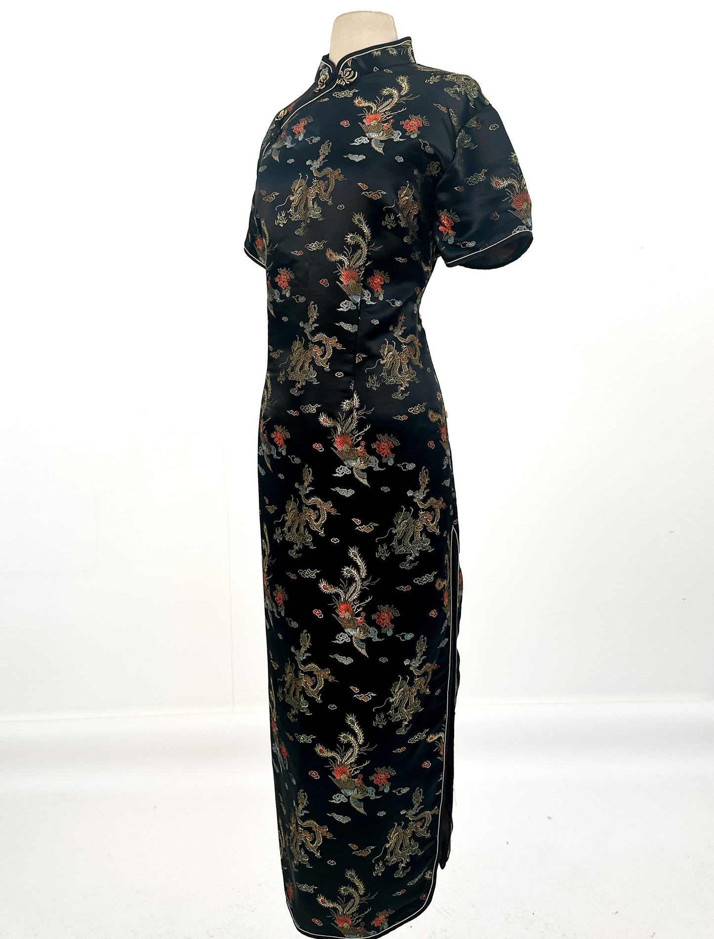 1980s Traditional Chinese Silk Dress with Dragon Motif / Waist 36