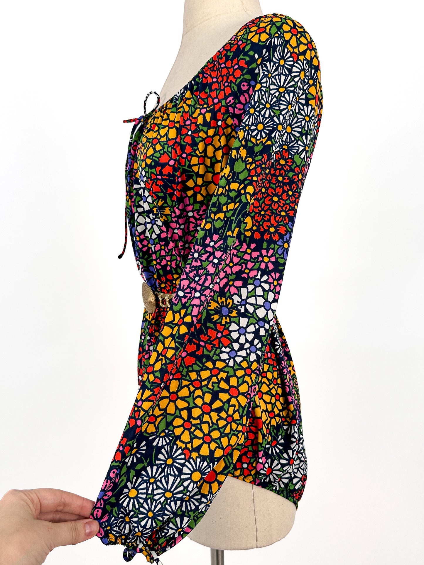 1960s Floral Peasant Style Bodysuit / Waist 40
