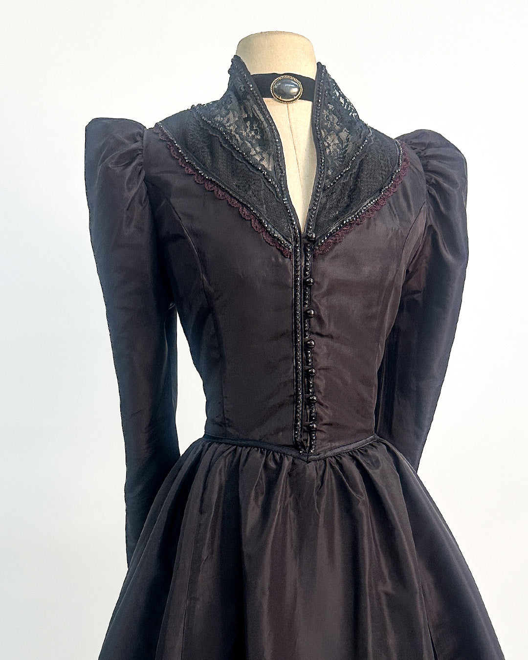 Rare 1970s Gunne Sax Witchy Black Taffeta Dress / Medium