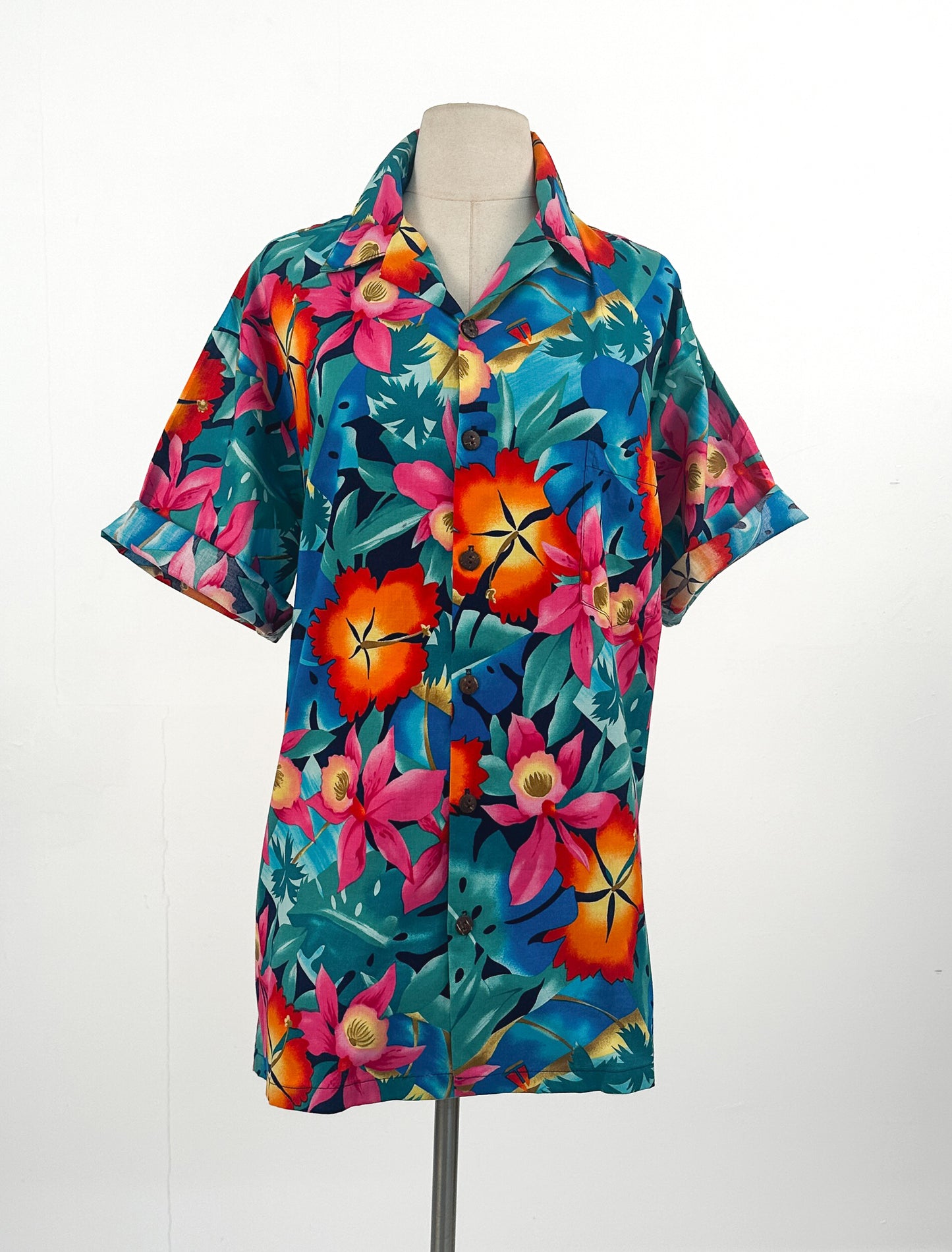 1990s Colorful Hawaiian Shirt / Fits up to Bust 50"