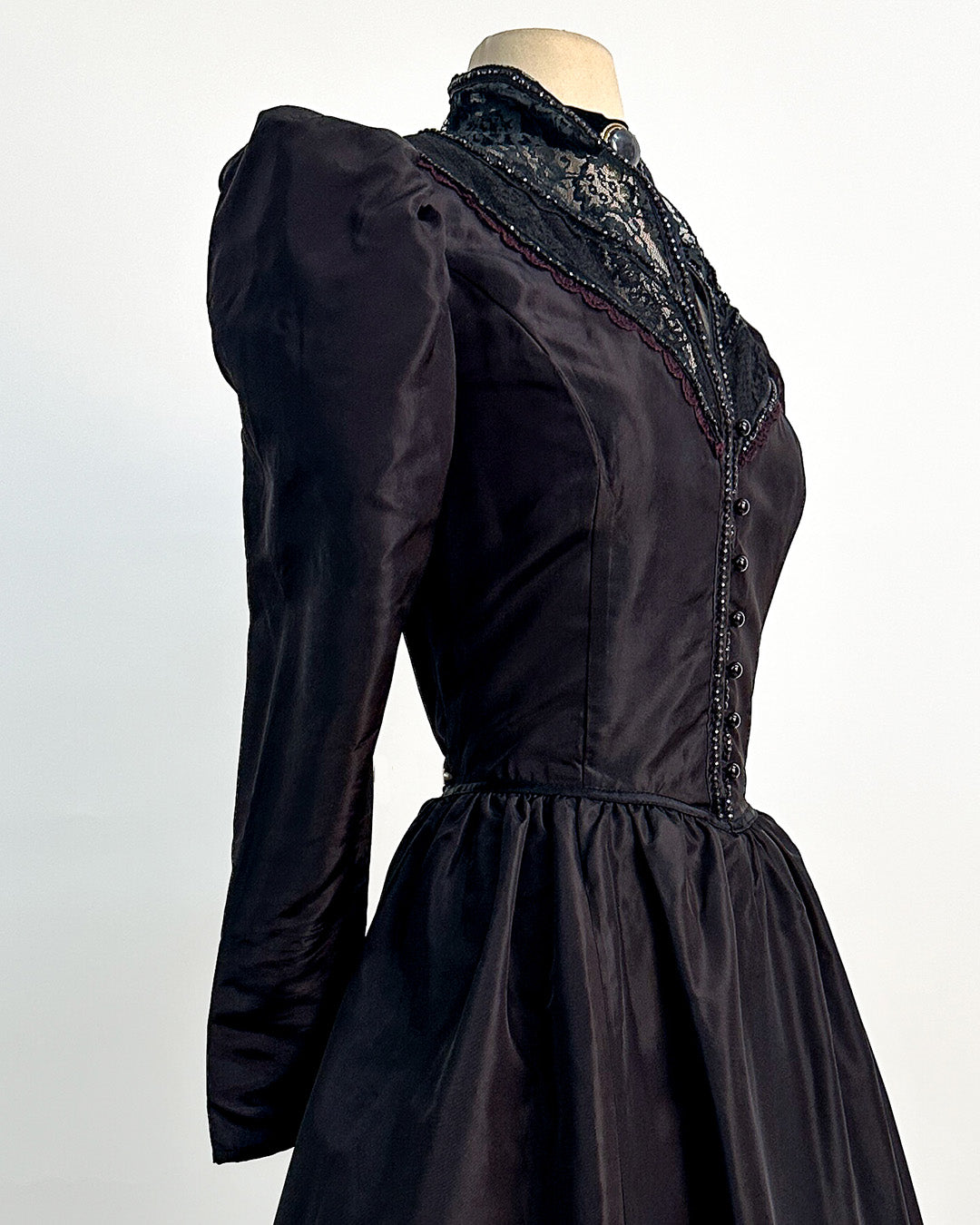 Rare 1970s Gunne Sax Witchy Black Taffeta Dress / Medium