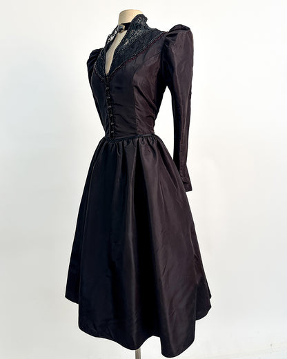 Rare 1970s Gunne Sax Witchy Black Taffeta Dress / Medium