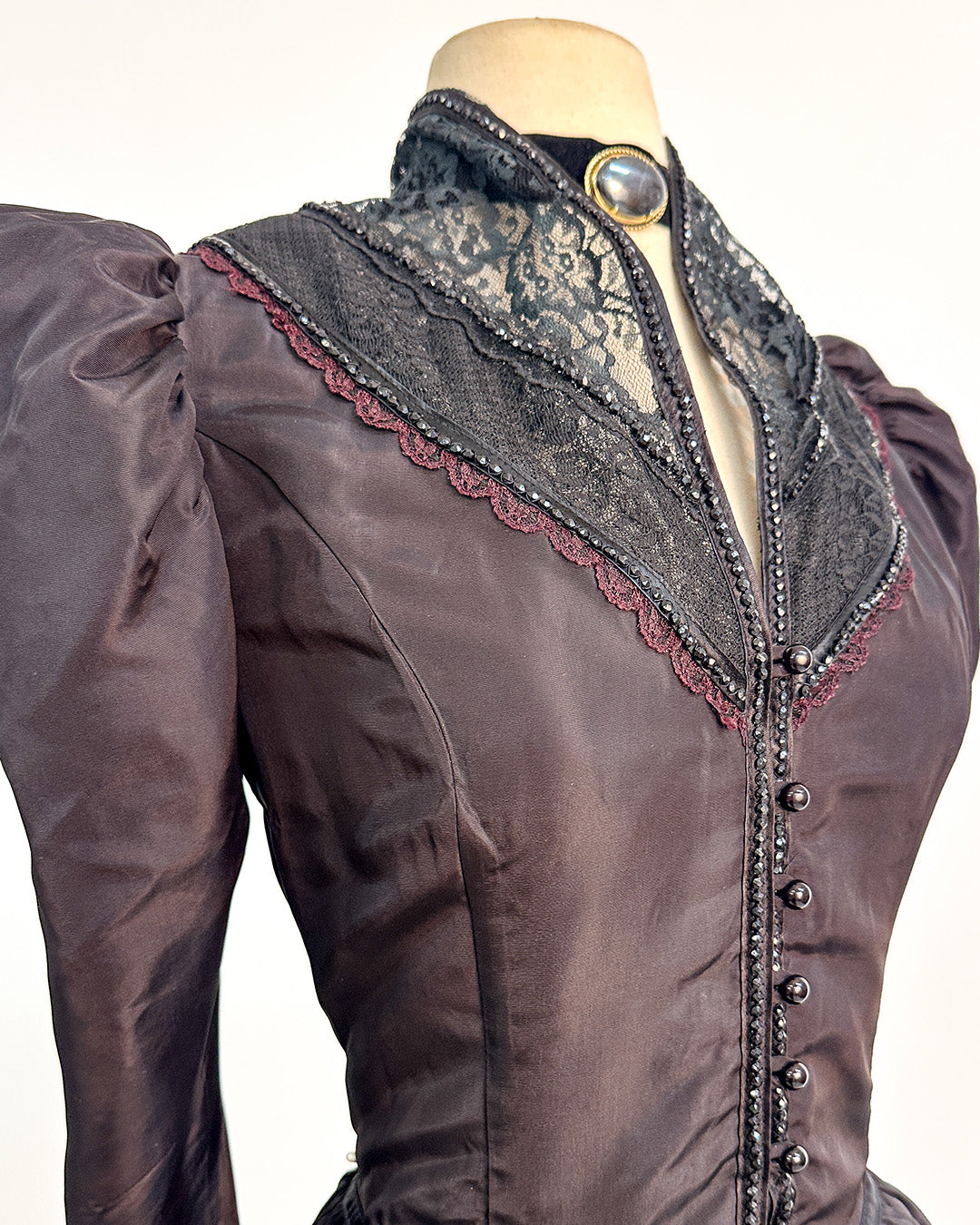 Rare 1970s Gunne Sax Witchy Black Taffeta Dress / Medium