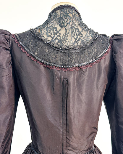 Rare 1970s Gunne Sax Witchy Black Taffeta Dress / Medium