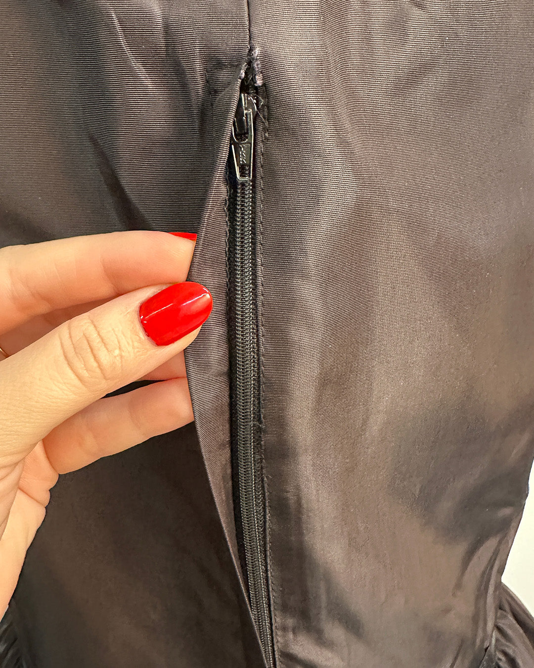 Rare 1970s Gunne Sax Witchy Black Taffeta Dress / Medium