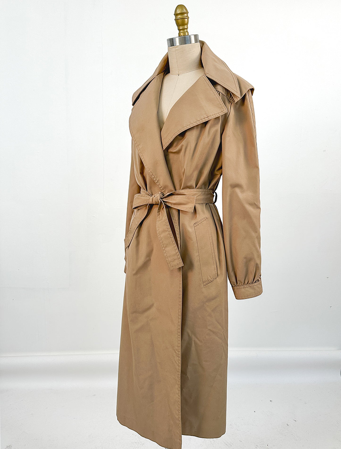 1970s Trench Coat with Fox Run Lining / Waist 36