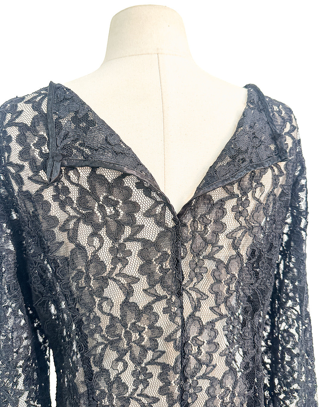 1980s Black Lace Dress That Summons From Beyond / Medium-Large