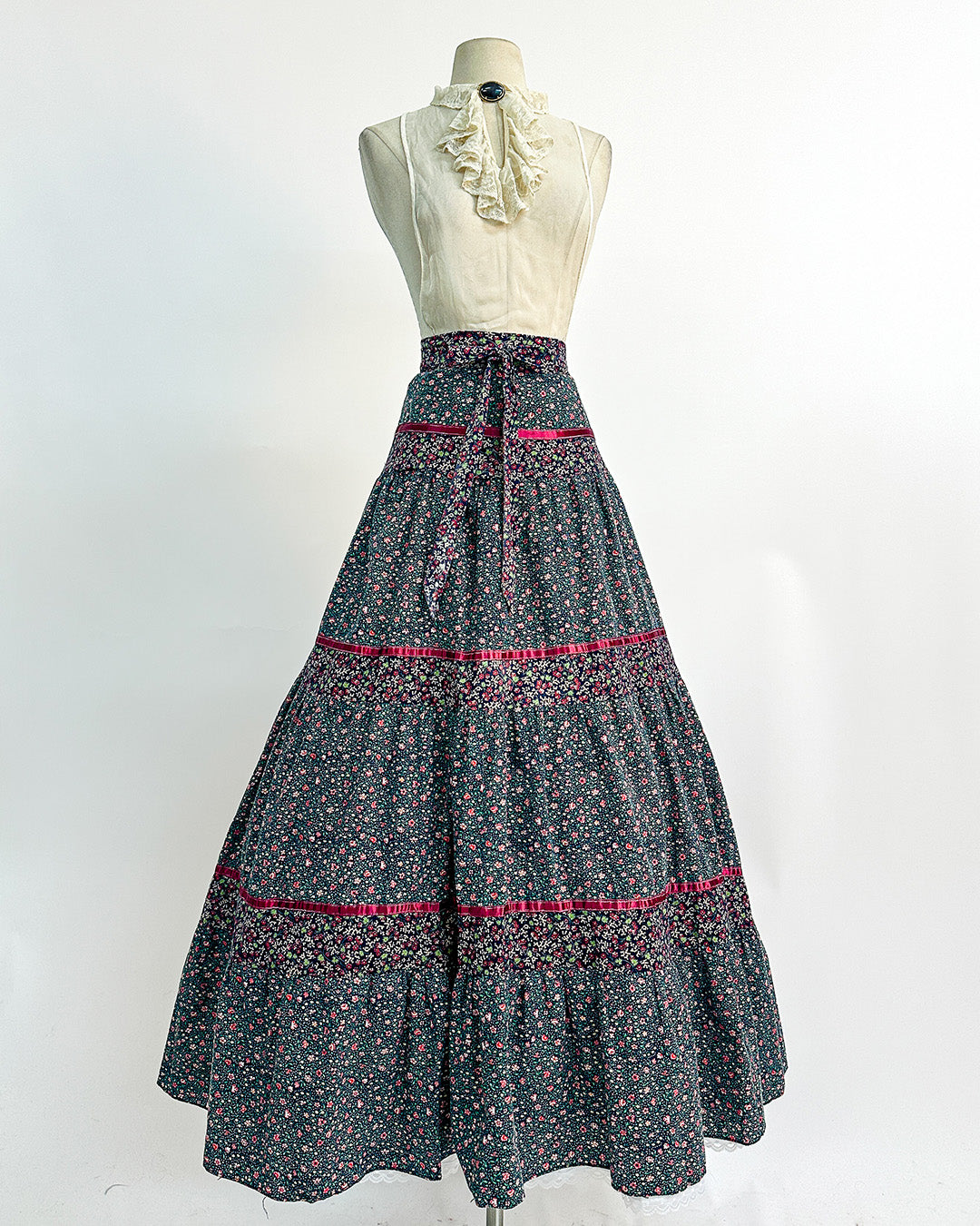 1970s 'The Enchanted Meadow' Gunne Sax Skirt / Medium