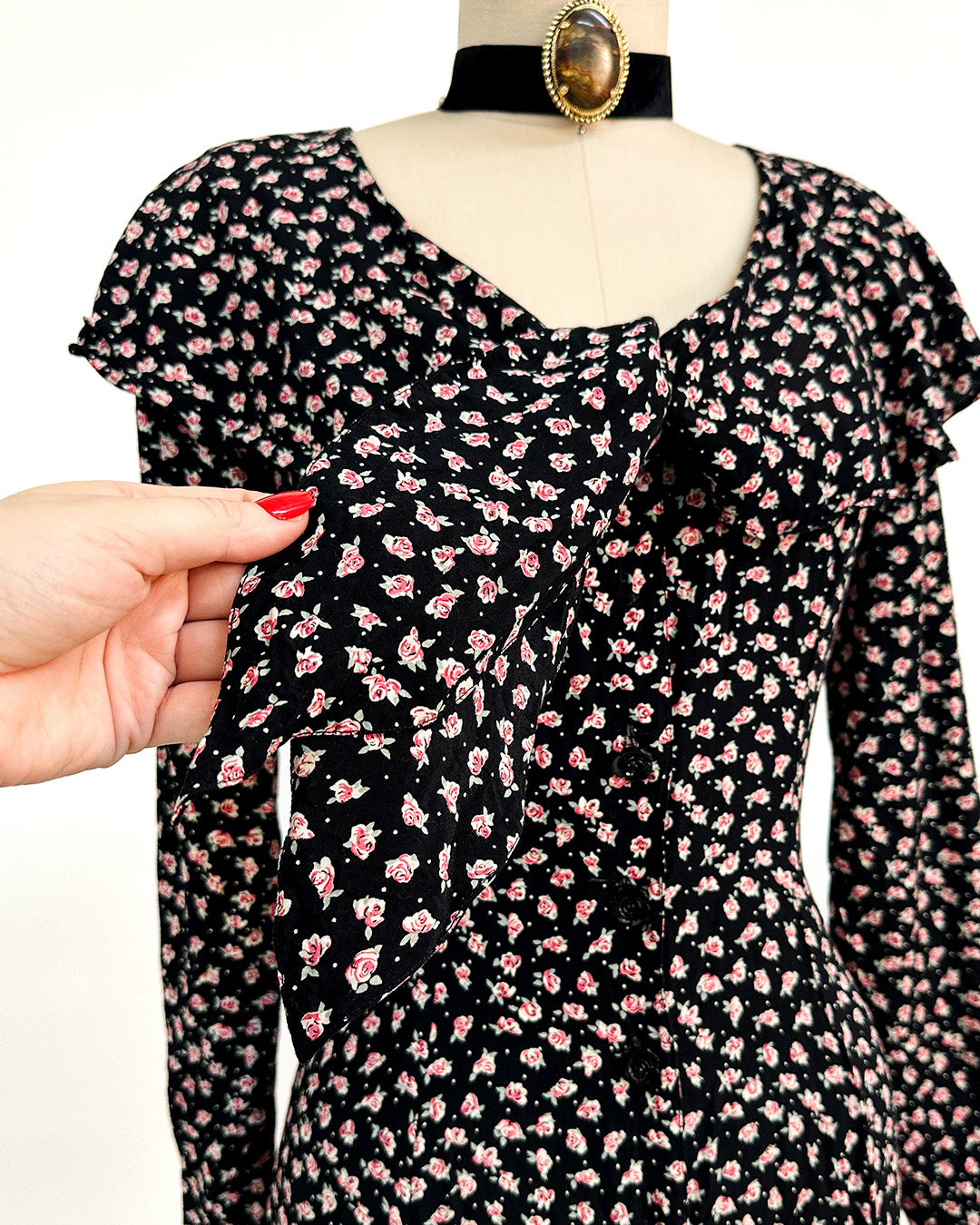 1990s 'The Midnight Roses' Button-up Dress / Medium