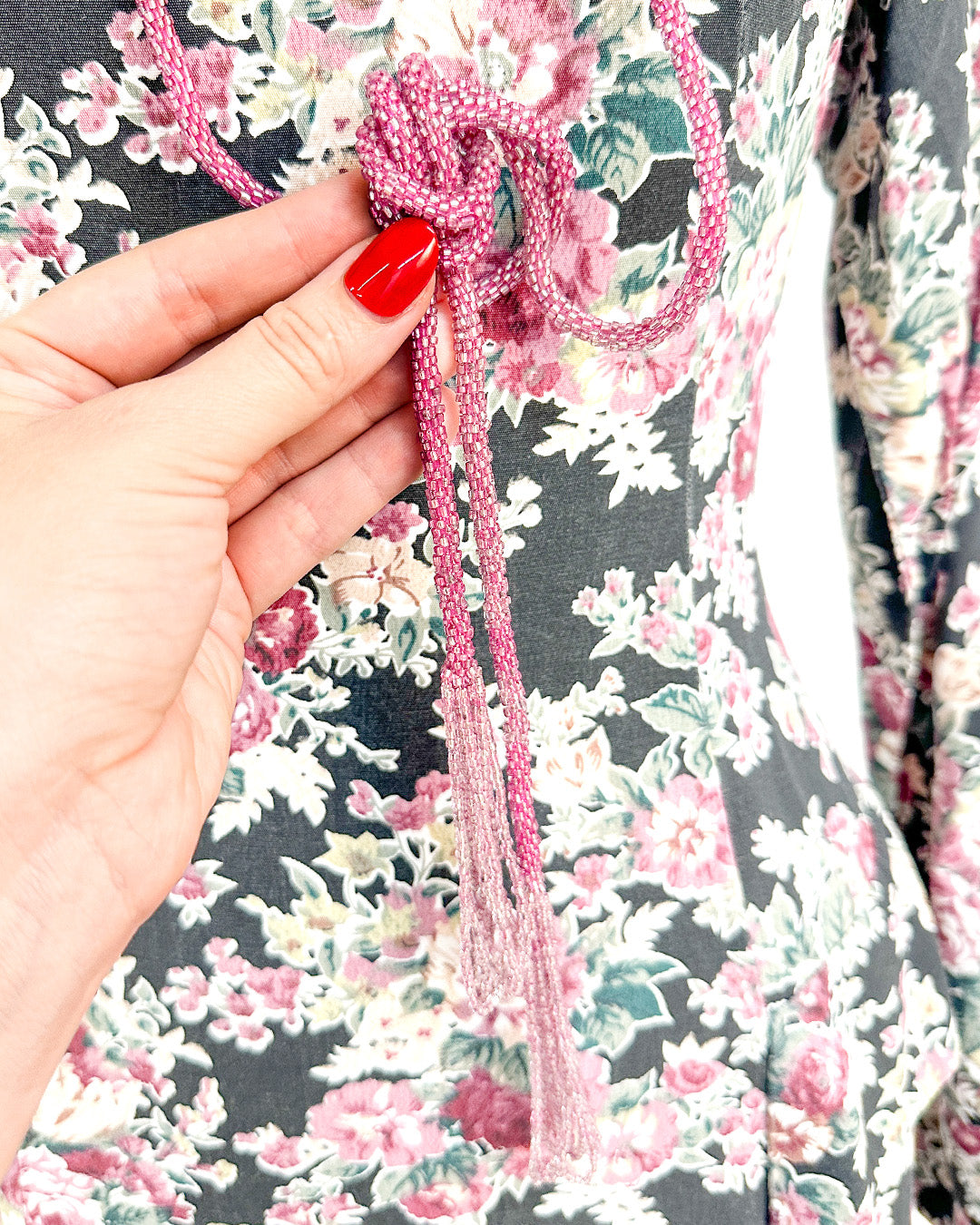 1920s 'The Moonlit Lilac' Lariat