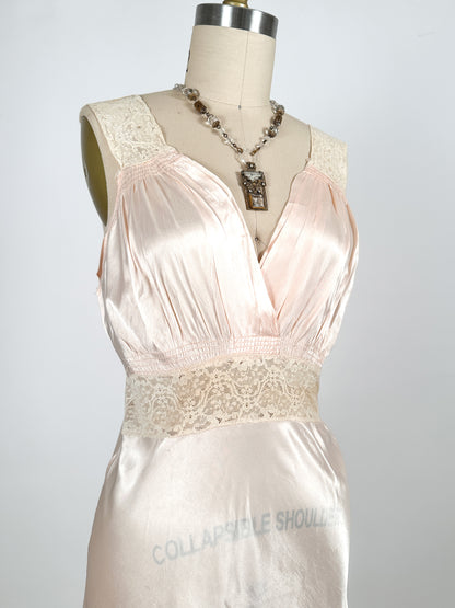 1930-40s Pale Pink Shimmering Nightgown with Lace / Waist 30