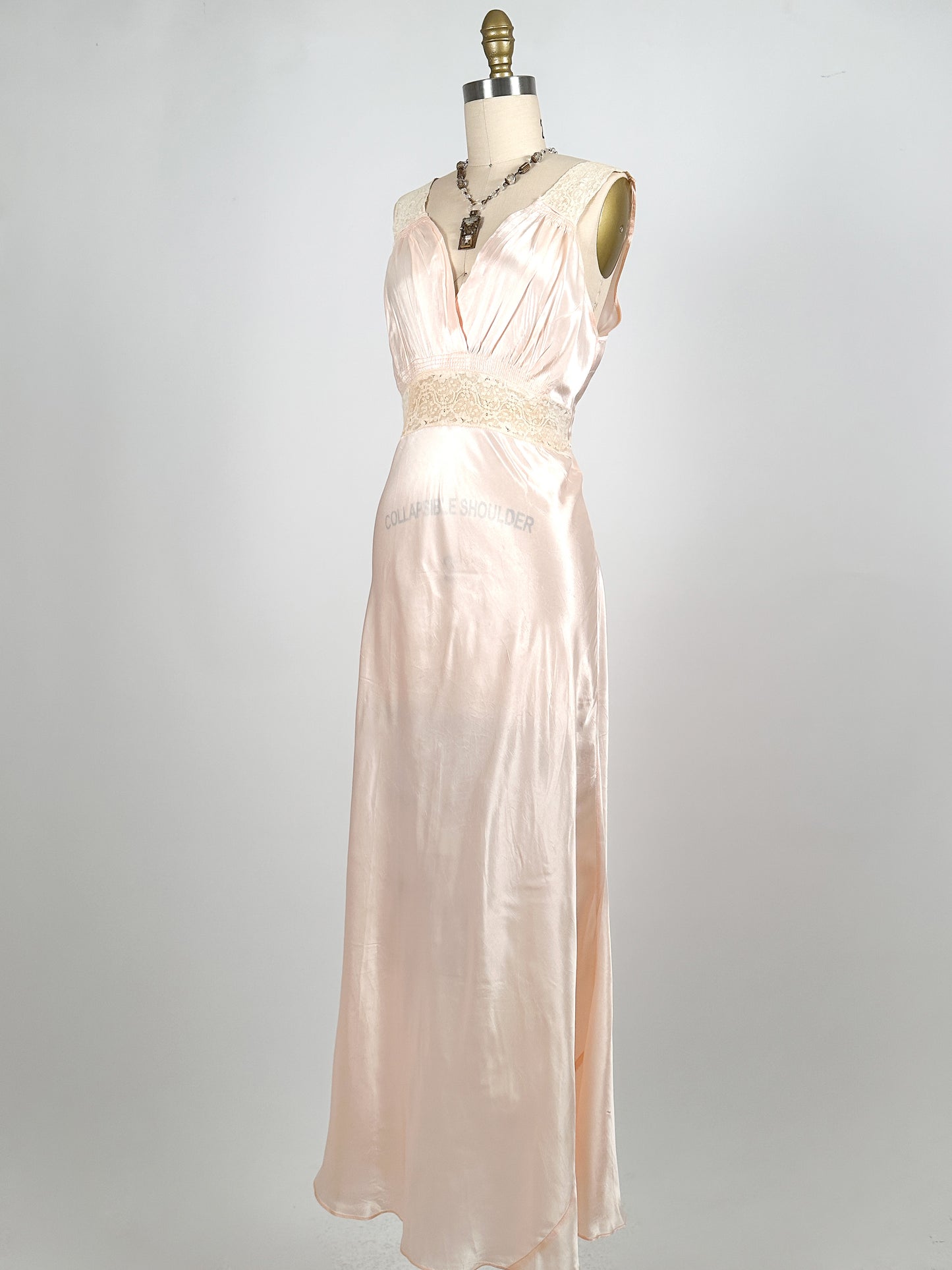 1930-40s Pale Pink Shimmering Nightgown with Lace / Waist 30