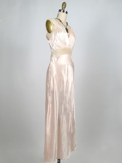 1930-40s Pale Pink Shimmering Nightgown with Lace / Waist 30