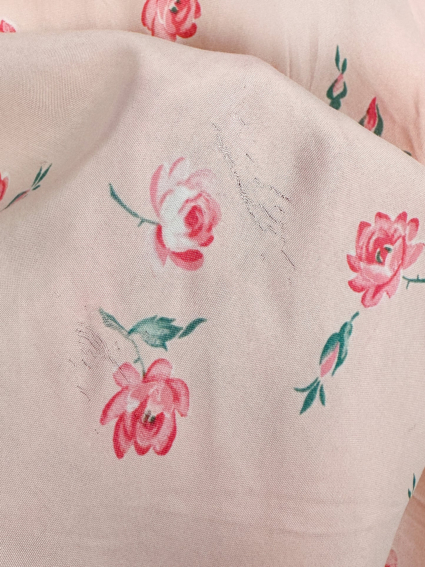 1930–40s Pale Pink Nightgown with Falling Petite Roses / Waist 32