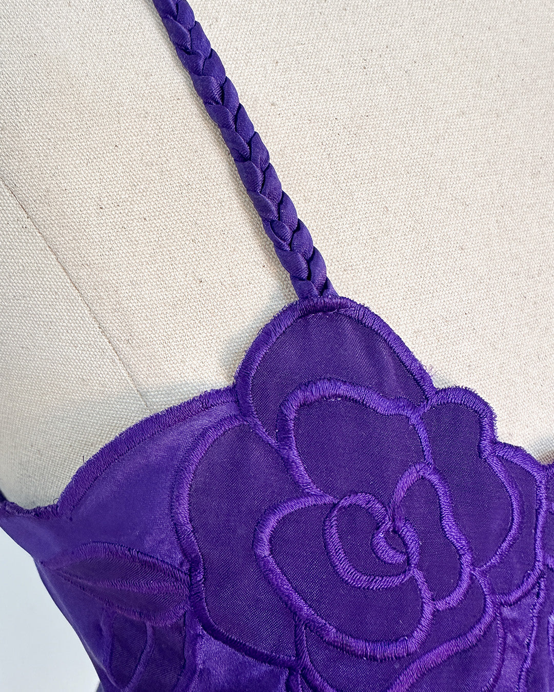 1980s 'The Amethyst Shadow' Slip / Large